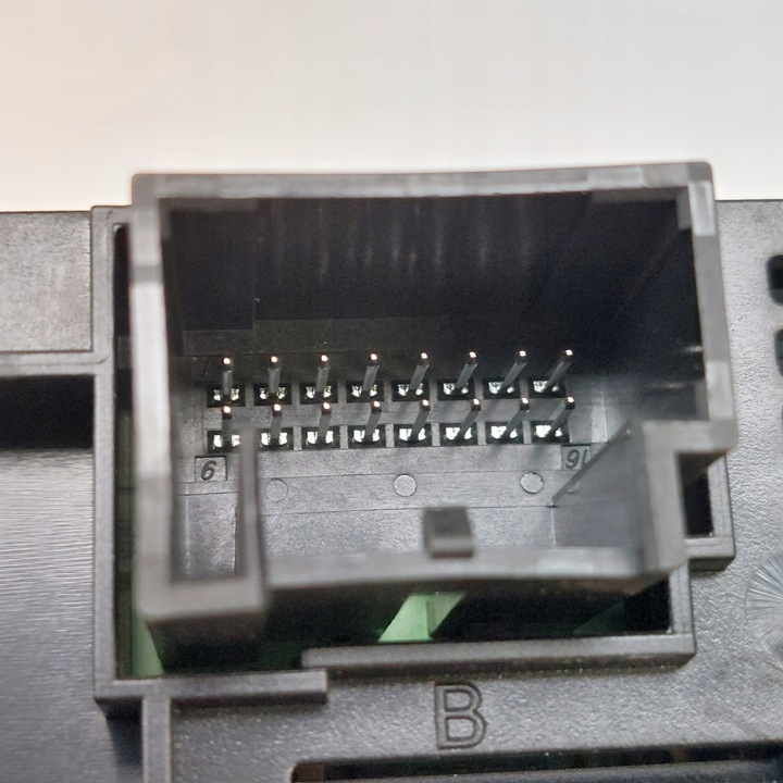 фото №12, Audi a7 панель воздуховод кондиционера 4g0820043h uk gb