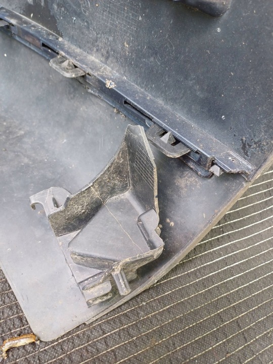 фото №14, Задній бампер citroen c5 ii універсал 08- 9681047877