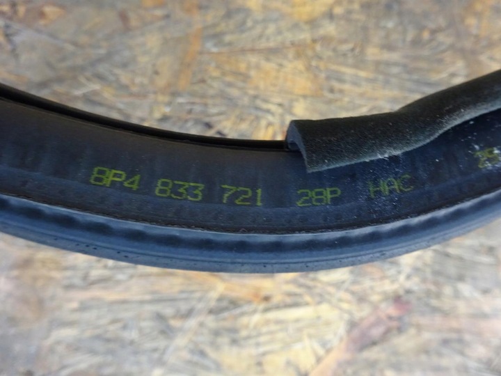 фото №3, Audi a3 8p 8p4 5d sportback прокладка дверь левая зад задняя s-line 8p4833721