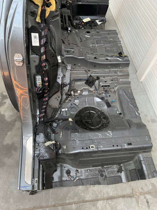 фото №12, Четверть крыло правые зад mercedes w213 универсал e-klasa