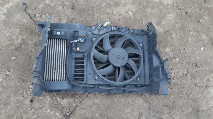 фото №1, Pas переднее радиатор peugeot 308 sw t7 08- 1.6thp