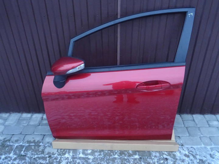 фото №1, Ford fiesta mk7 5d двері передні ліві t9