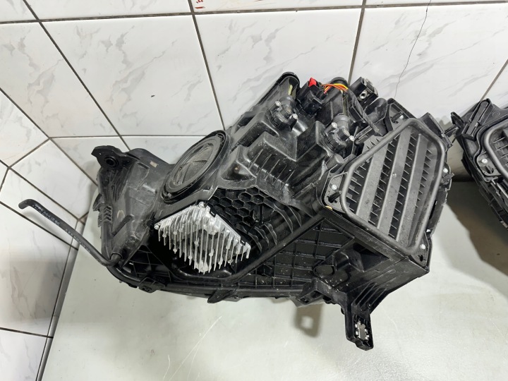 фото №12, Audi q3 ii 83a 83f лампы передние полный led 83a941034 83a941033 комплектные w1