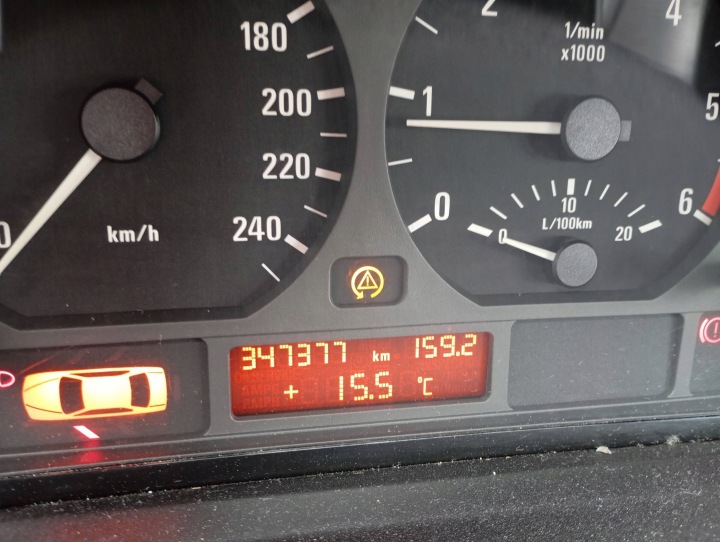 фото №12, Bmw e46 01- рестайлинг lci капот крышка перед двигателя 372/5 stahlblau sedan kbi