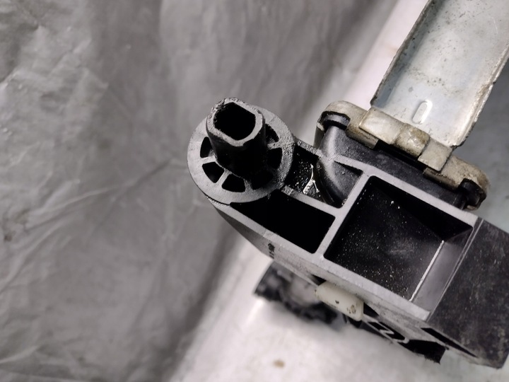 фото №8, Радиаторов воды mercedes w212 2,2cdi автомат