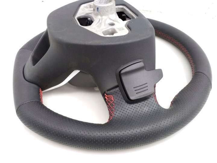 фото №10, Ford focus 2023 кермо