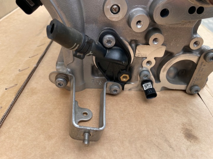 фото №8, Головка audi vw skoda 2.0 tfsi 06k103403ag 06k103353ag 29 tys km пробег