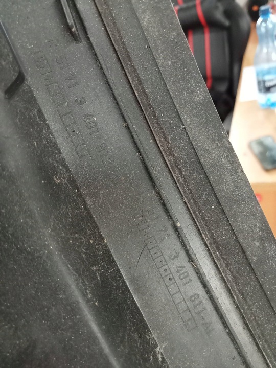 фото №5, Панель під лобовим склом bmw x3 e83 51713401812ai