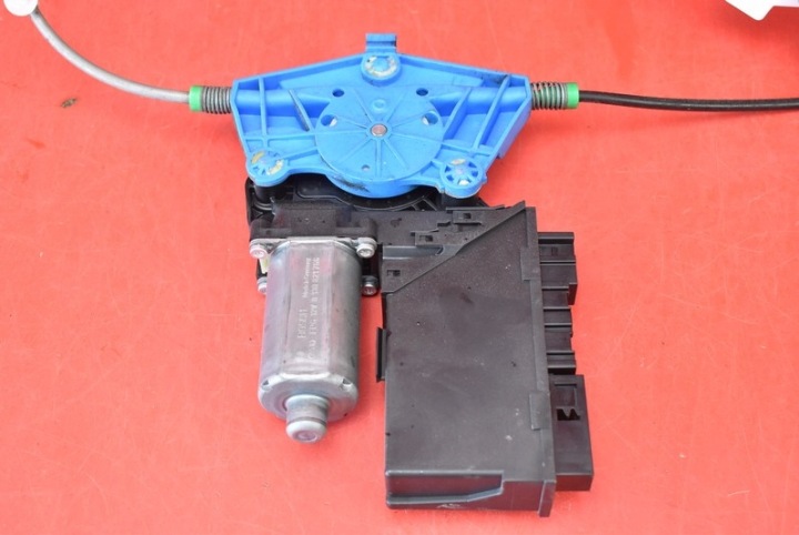 фото №10, Склопідйомник правий зад 8e0839462c seat exeo sedan 09-12