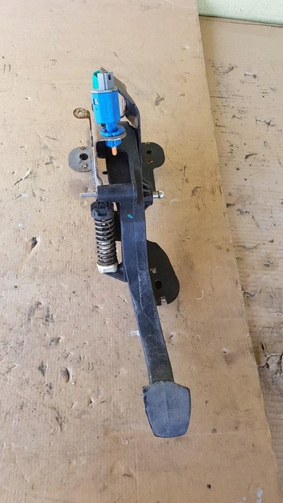 фото №1, Педаль сцепления renault megane iii 465030034r