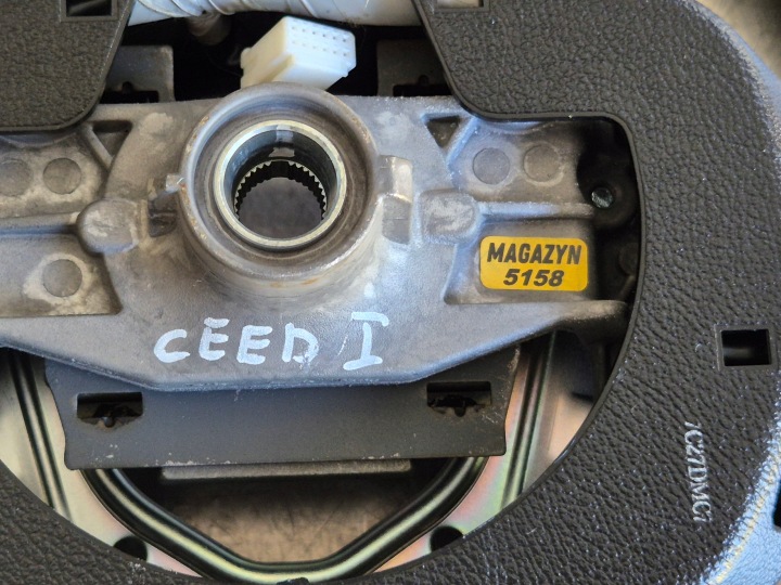 фото №16, Kia ceed i руль кожаный air bag мультифункция org