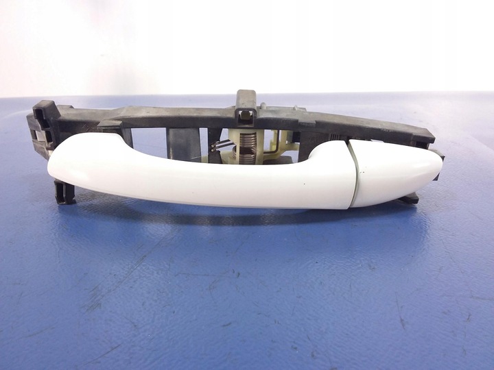 фото №1, Mercedes c w203 ручка зад левая 650 calcitweiss