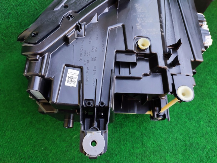 фото №10, Лампа audi q4 89a941035 повний led matrix ліва оригінальна гарна
