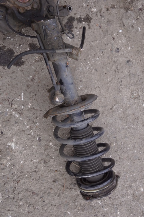 фото №8, Поворотный кулак правое перед nissan qashqai j10 1.5 dci