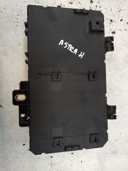 фото №12, Opel astra h коробка предохранителей 5dk008669-30