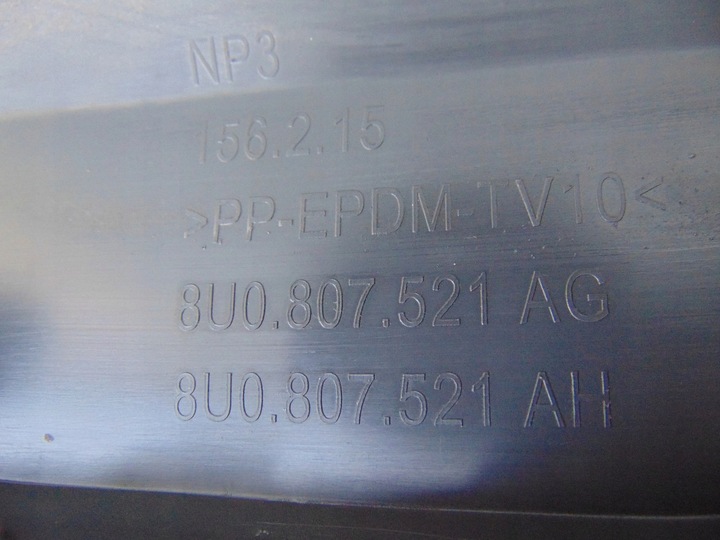 фото №14, Накладка бампера зад audi q3 8u0807521ag