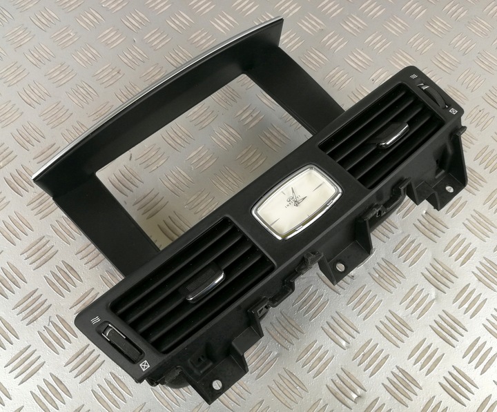 фото №1, Рамка дисплей манометр воздуховод решётка infiniti q70