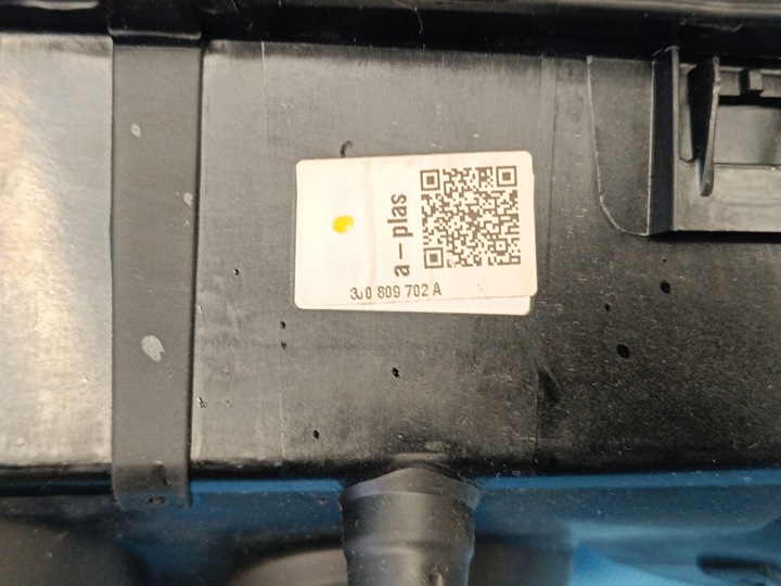 фото №12, Vw passat b9 варіант 2.0 tdi 2024 r кришка заливання пального амортизатор 3j0809702a