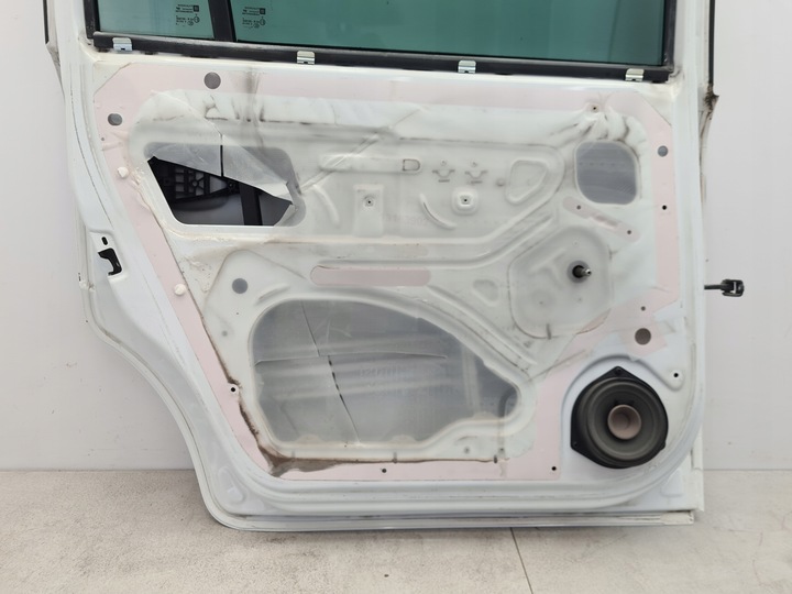 фото №16, Opel zafira b дверь левый зад z40r