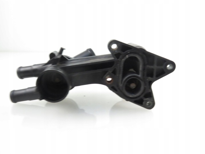 фото №8, Корпус термостата vw passat b6 1.6 fsi 03c121118c