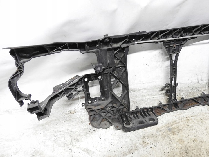 фото №12, Hyundai i30 i hb 07-12 pas переднее усилитель 64101-2r000