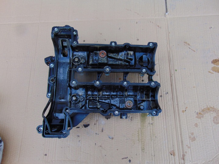 фото №13, Крышка клапанов ford focus mk3 1.0 ecoboost