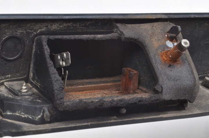 фото №13, Ford focus mk2 рестайлінг накладка планка кришки універсал 6m51-r43404-bb