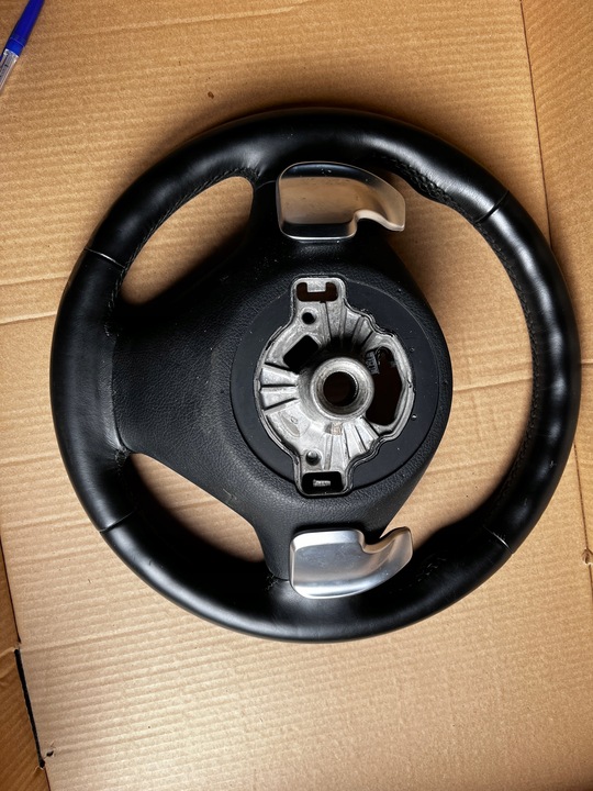 фото №13, 74 bmw f20 f21 f30 f31 f33 f34 кермо шкіра пелюстки individual