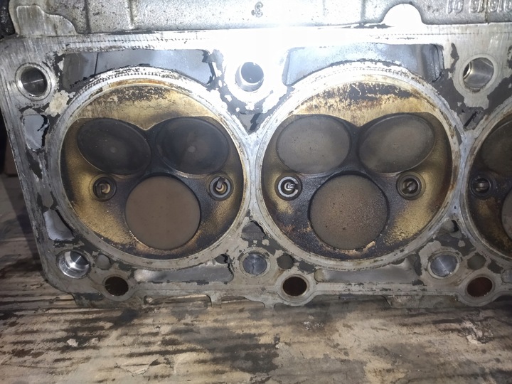 фото №8, Головка двигуна ліва mercedes v8 5.0 | r1130161601