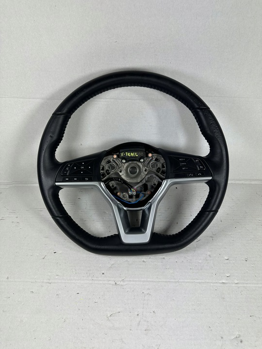 фото №1, X-trail t32 кермо мультифункція шкіра