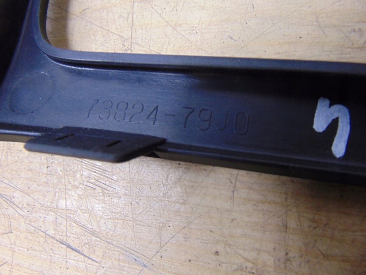 фото №7, Рамка средняя консоли радио suzuki sx4 73824-79j0