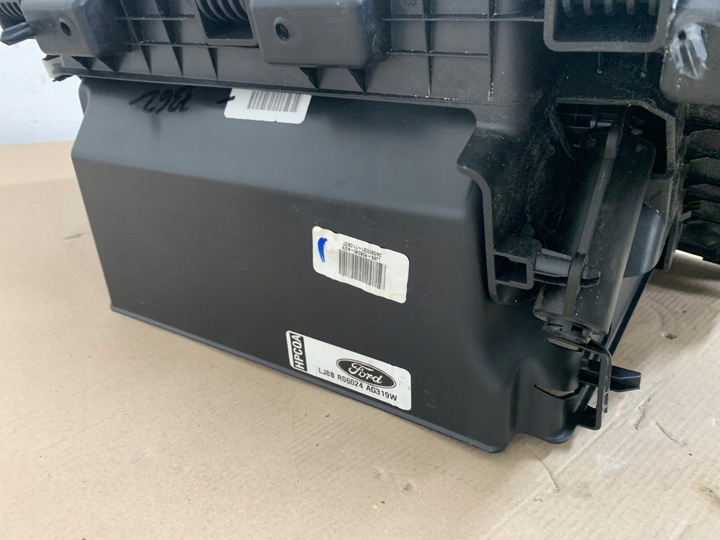 фото №9, Ford mustang mach-e 2021r бардачок пасажира панелі розподільчої консолі ory