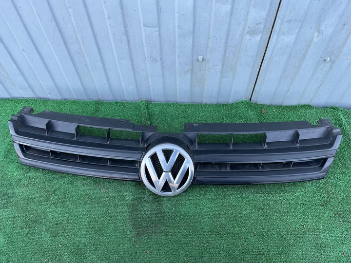 фото №1, Решётка радиатора решётка vw touareg 7p 7p6853651ad