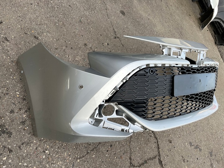 фото №2, Бампер переднє toyota corolla e21 6 pdc