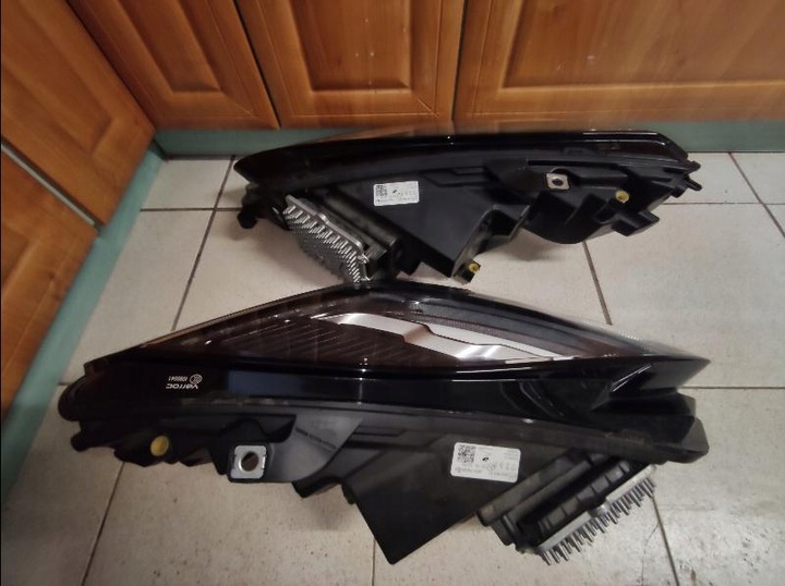 фото №16, Лампа передня перед перед комплект jaguar e-pace повний led j9c3-13w029-ed