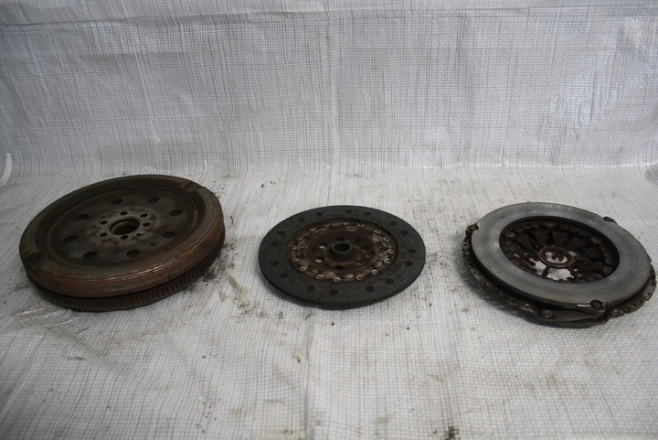 фото №5, Сцепление диск двухмассовый маховик vw passat b6 2.0 fsi luca