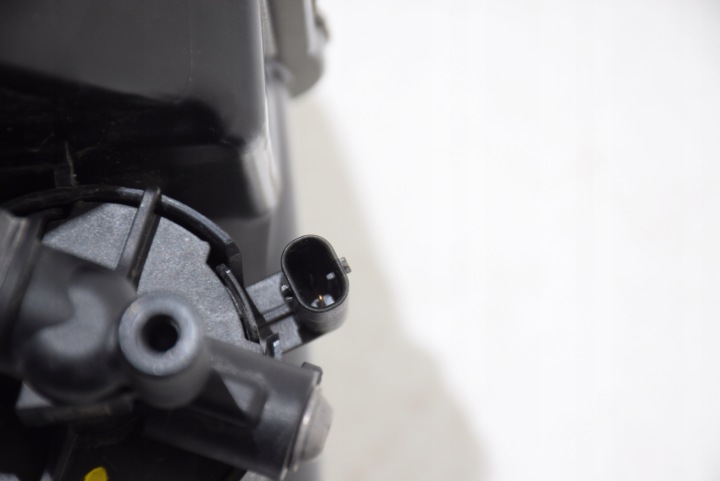 фото №12, Bmw f70 u06 x1 u11 u10 2,0 b48n b48p трубка  труба повітря turbo резонатор