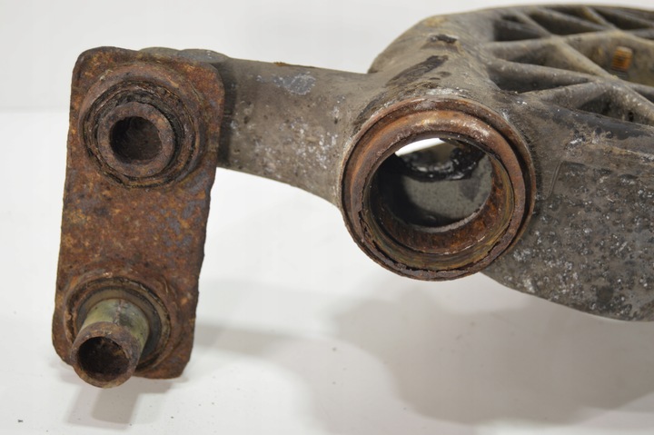 фото №8, Рычаг нижний зад левый mercedes w126 r107