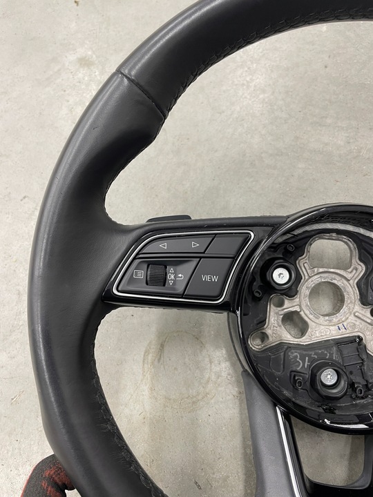 фото №11, Кермо багатофункціональна a4 b9 a5 8w шкіра зрізана пелюстки