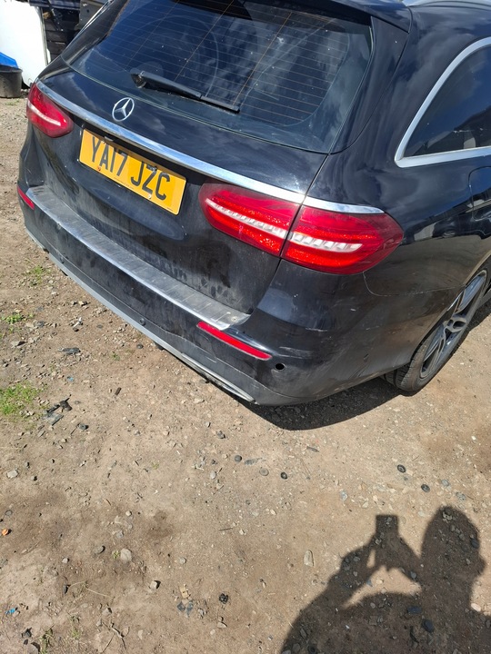 фото №1, Mercedes w213 універсал кришка бампер задній лампа балка 197 комплект amg pdc зад