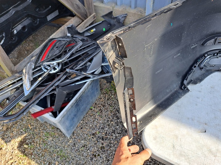 фото №8, Audi a6 c8 універсал бампер зад хром 4k9807511