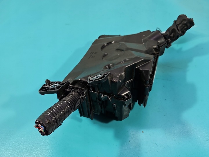 фото №10, Коробка запобіжників toyota c-hr i 16-23 82641-47050-a 1j21-1898