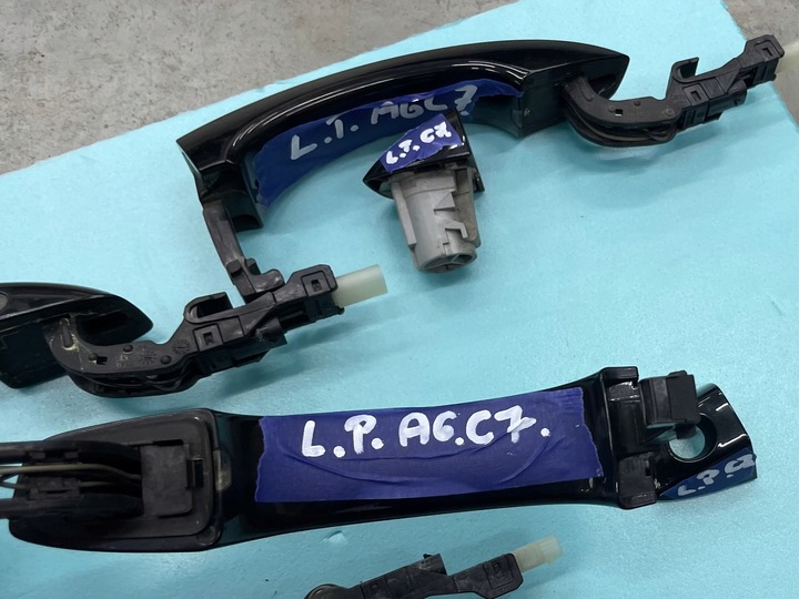 фото №16, Ручка keyless a6 a7 c7 q7 led перед зад ly9t оригінал комплектна