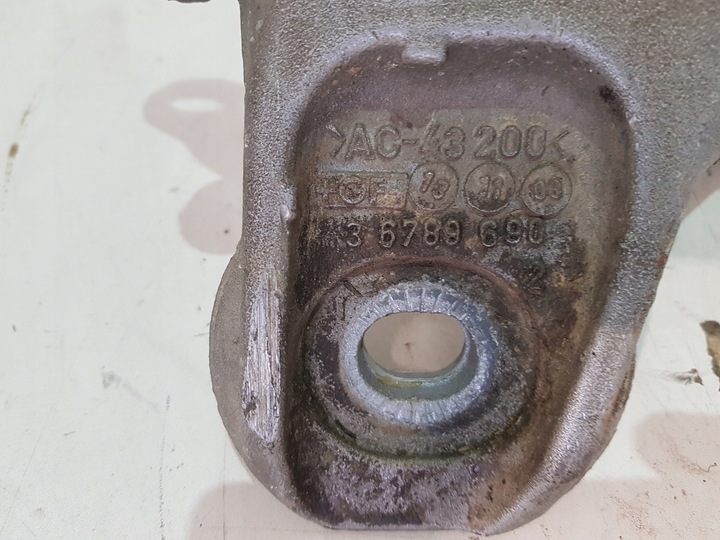 фото №10, Лапи коробки коробки передач 8e0399263s audi a4 мультитроник