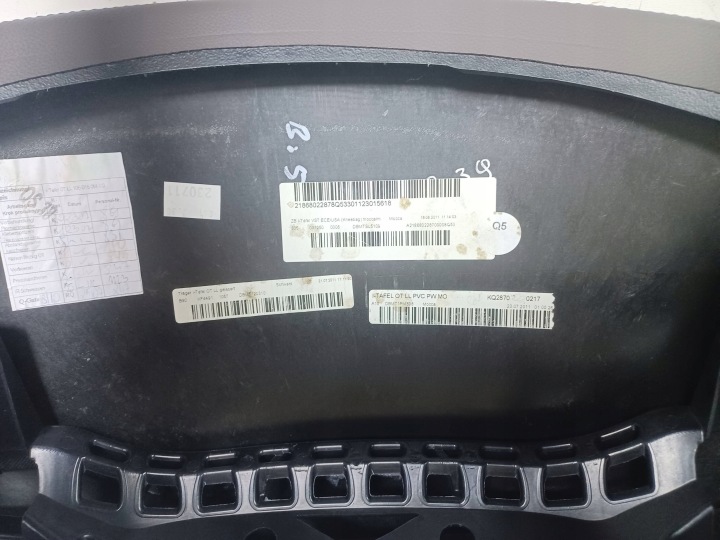 фото №13, Mercedes cls w218 218 консоль pulpit торпедо раздаточная капот 2186802287