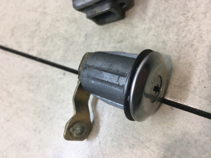 фото №6, Замок зажигания ключ вкладка замка partner i 1.9 d