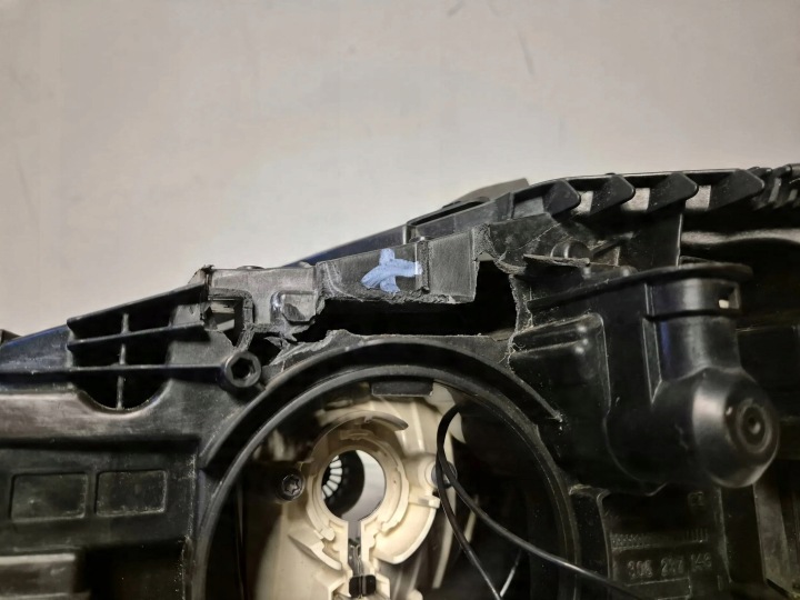 фото №13, Фара правое перед mercedes c klasa w205 a2058200261 повреждённая