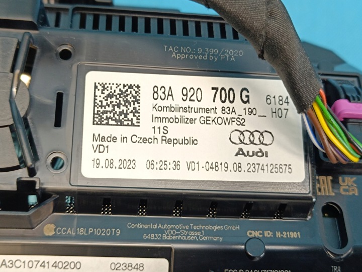 фото №7, Audi q3 f3 sportback 1,5 tsi 110kw 2024r приборы спидометр 83a920700g 34572km
