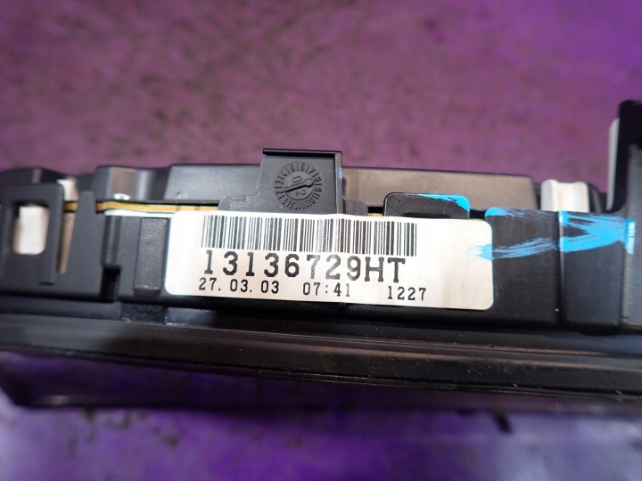 фото №6, Opel signum 03-05 2.2 панель приборов 13136729ht
