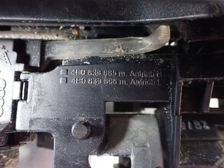 фото №10, Ручка двері праві зад keyless audi s8 d3 5.2 fsi 4e0839885, 4e0949137